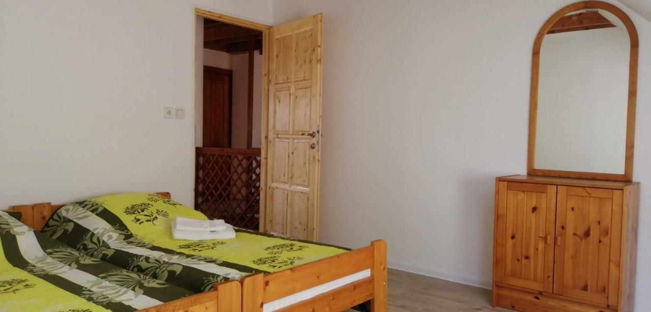 Ságvár Guesthouse Eksteriør billede
